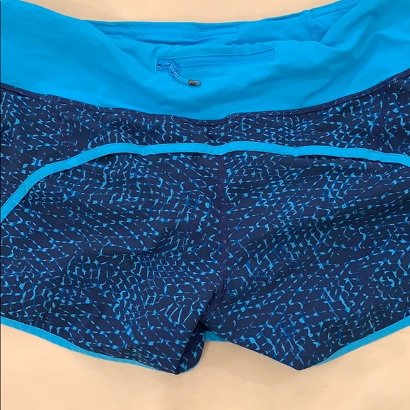 Lululemon shorts fun  limited edition print - Picture 2 of 3